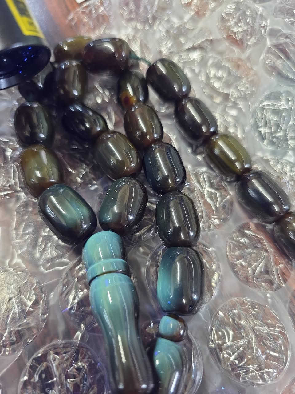 vintage Bakelite tasbih, over 70 years old

13x17 and 94G


**إذا كنت صاحب هذا الإعلان وتريد حذفه لأي سبب، رجاءا أرسل رسالة إلى الدعم الفني**