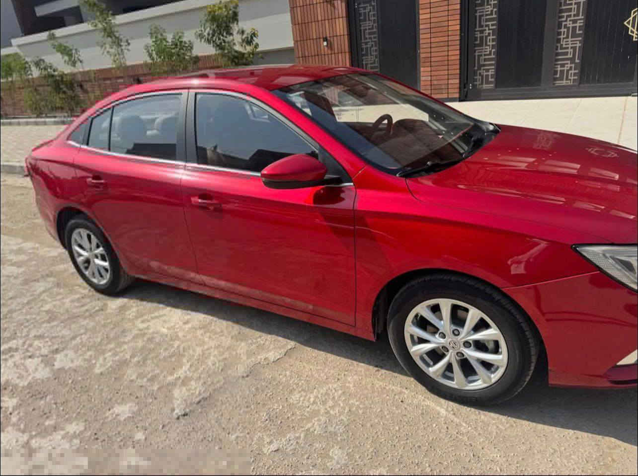 MG 5 2023
المواصفات👇

• محرك 1500 تنفس طبيعي 
• ناقل حركة 7 سرعات CVT
• دخول بصمة
• تشغيل بصمة
• تحكم ستيرن جهتين
• كاميرا خلفية
• مري كهرباء
•شاشة تدعم ابل كاربلاي + اندرويد اوتو
• مراقبة ضغط الأطار 
• مانع انزلاق ABS

السعر 105$ وبيهة مجال بسيط 

للأستفسار *********** محمد
وبالخدمة
