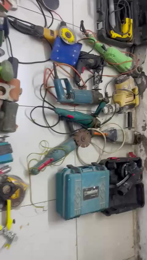 ***********
مكاني سبع قصور
