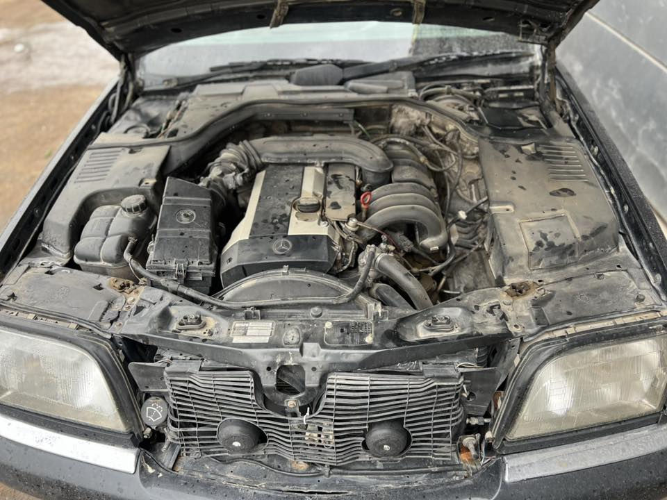 سلام عليكم عندي شبح 320 بلاديه اريد مراوس ب
هذا رقمي يراسلني وادزله تفاصيل سياره كامله
***********
