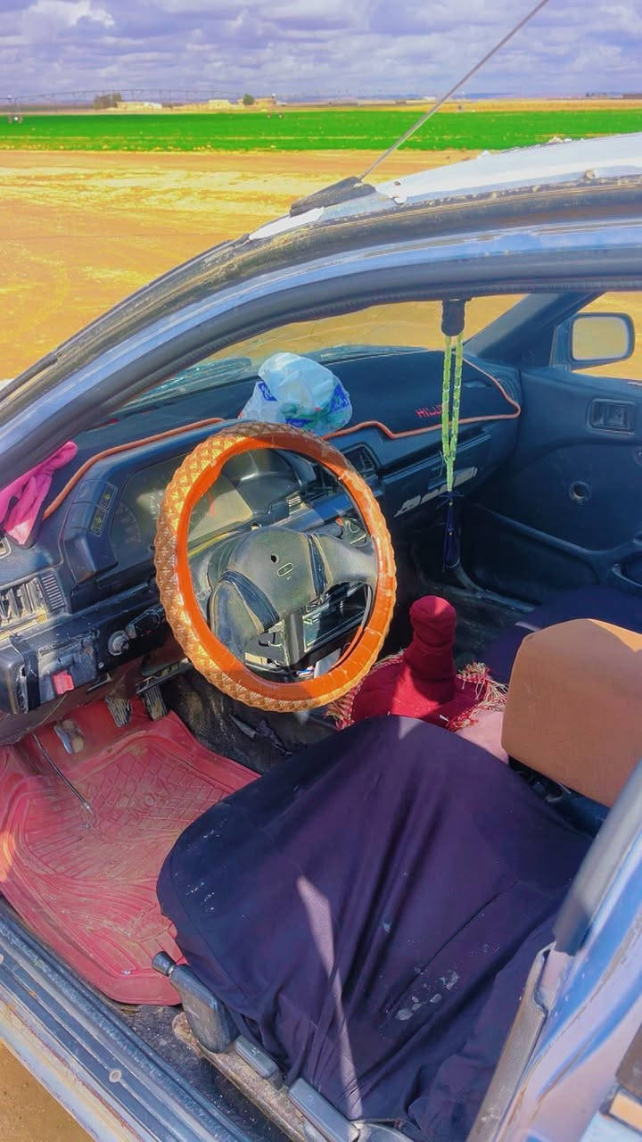 لنسر مستبوشي للبيع 
محرك حجم 16 
شرط كير ومحرك
كهربائيات كله شغاله
طخم تواير جديد

التحويل شرط رقم كركوك 
السياره حلوه ونضيفه مابه اي عيب 

المكان الناعمه تكريت.. السعر(22$) وبه مجال 
رقم صاحب السياره ***********
