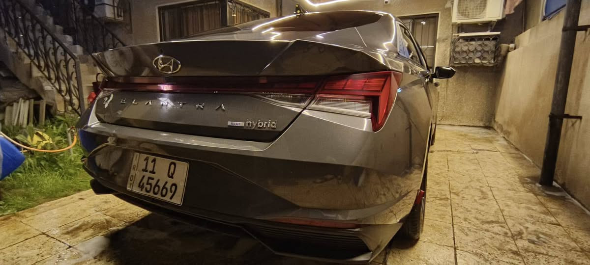 السلام عليكم النتراء هايبرد للبيع موديل 2023 ماشيه 25 حادثه تبديل بنيد بس ليبل واحد لون اسمنتي فول عدا فتحه وشاشه مو دجتل  دوشمه عام تخم تأير جديد مواصفات توقف ذاتي رادار امامي وخلفي سايد بريك بصمه تبريد بيانو بدون ايرباك استخدام شخصي مكان سياره بغداد الشعب شارع الأسواق مركزيه رقم الهاتف ***********
