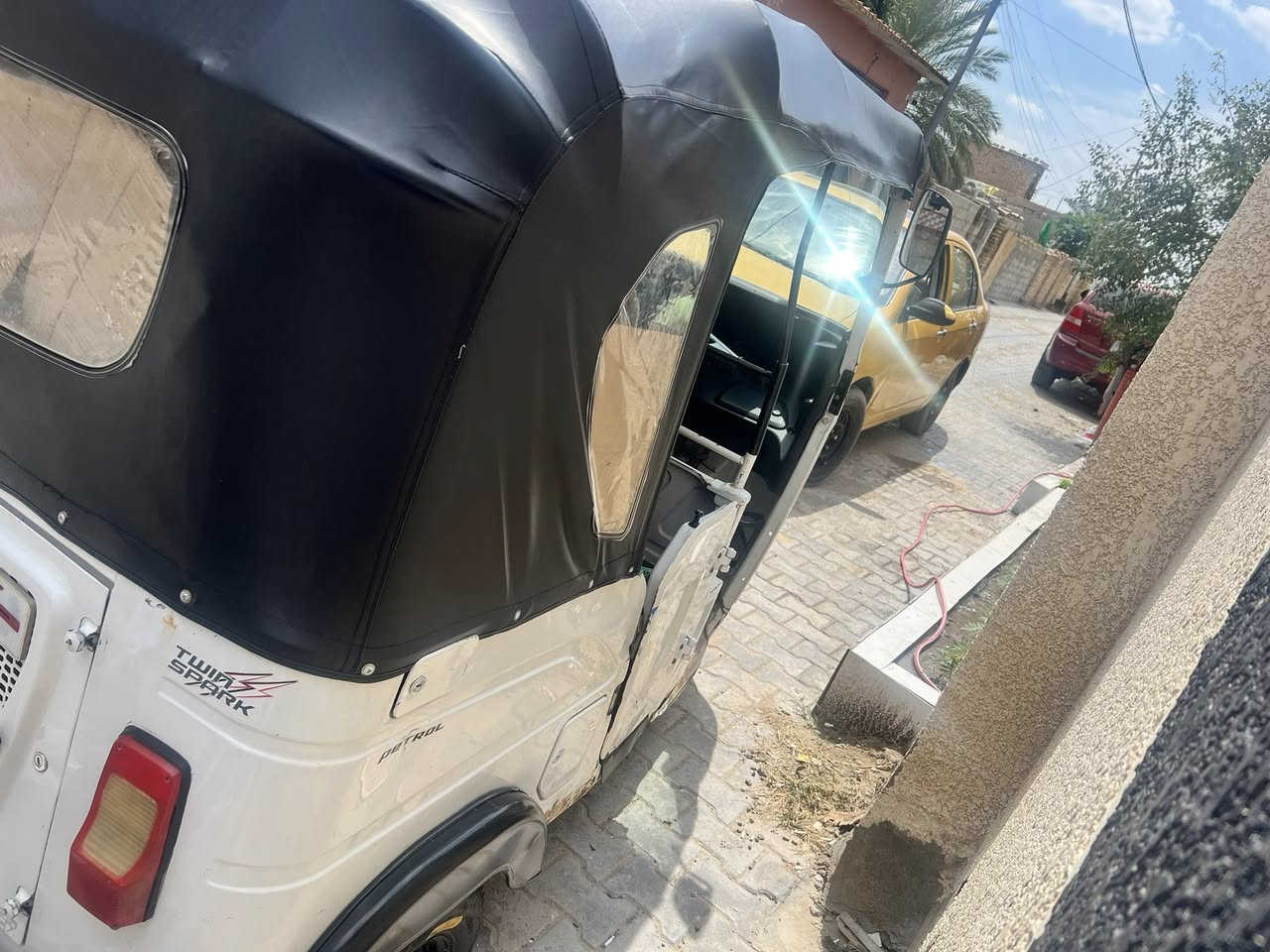 السلام عليكم تكتك مديل2021اوراق للبيع بيه تبخير قليل وخياسات بلدوس مكفوله من الضربة
السعر5500للتفاصيل اتصل على الرقم ***********
