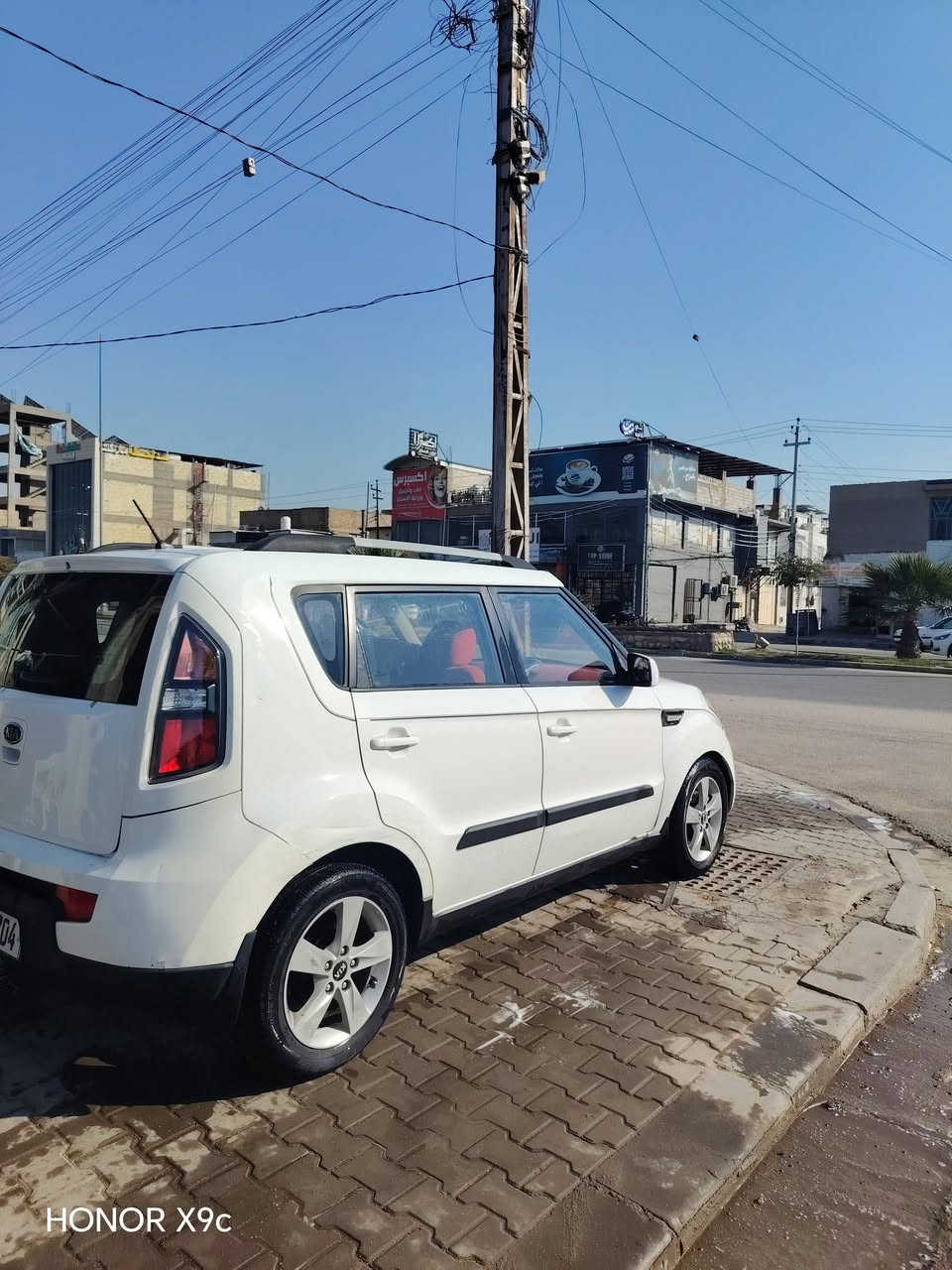 السلام عليكم كيه صول موديل 2011خليجي
رقم بغداد تحويل ثاني يوم
مكينه1600 مكينه وكير بشرط
السياره لا فتح ولا تبديل بيها باردات كلش بسيطات
ماشيه 110 الف
مكان النجف حي الغري 
السعر مناسب 

***********
