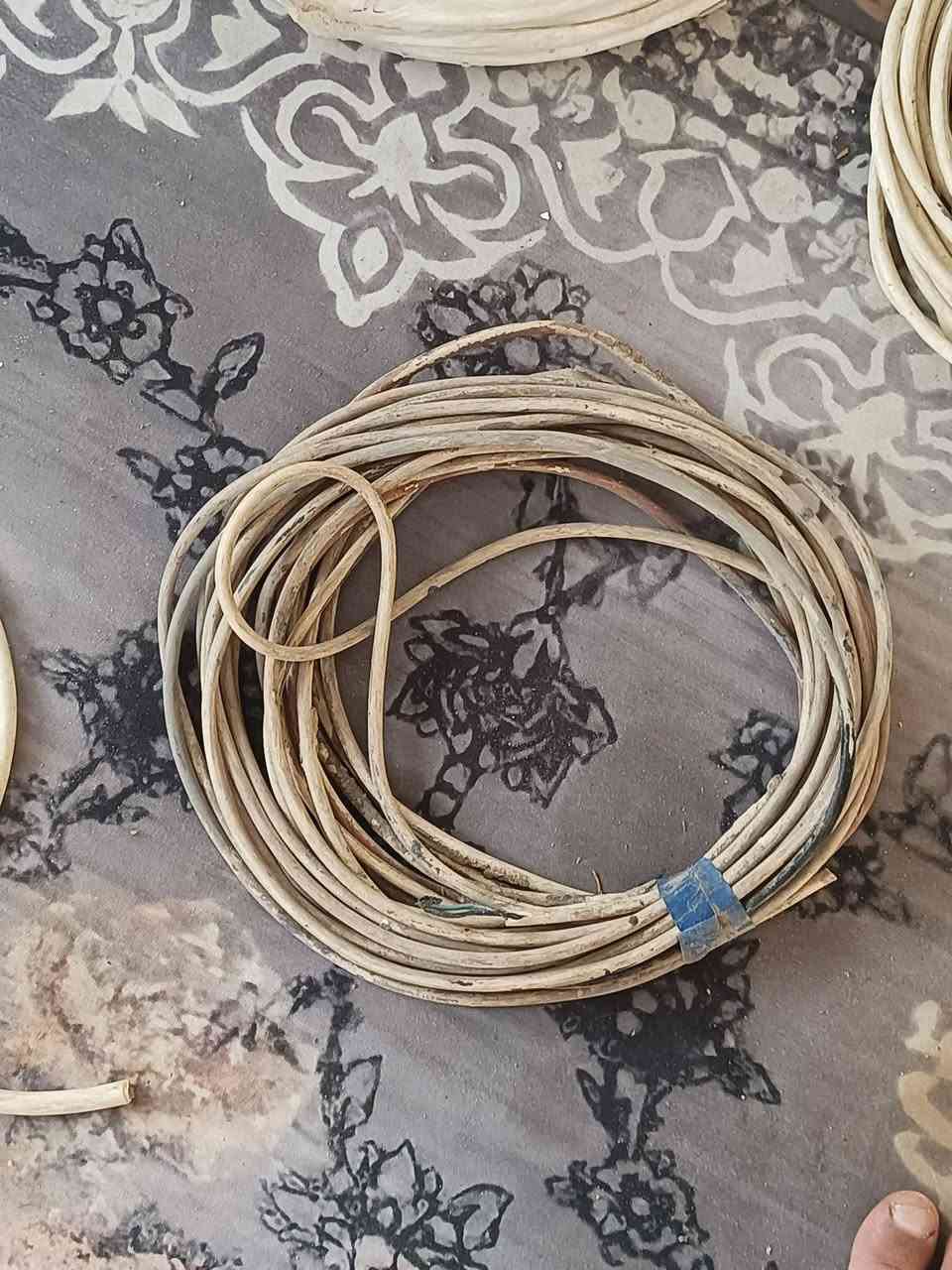 كيبلات للبيع ***********هاذه الرقم بي واتساب
