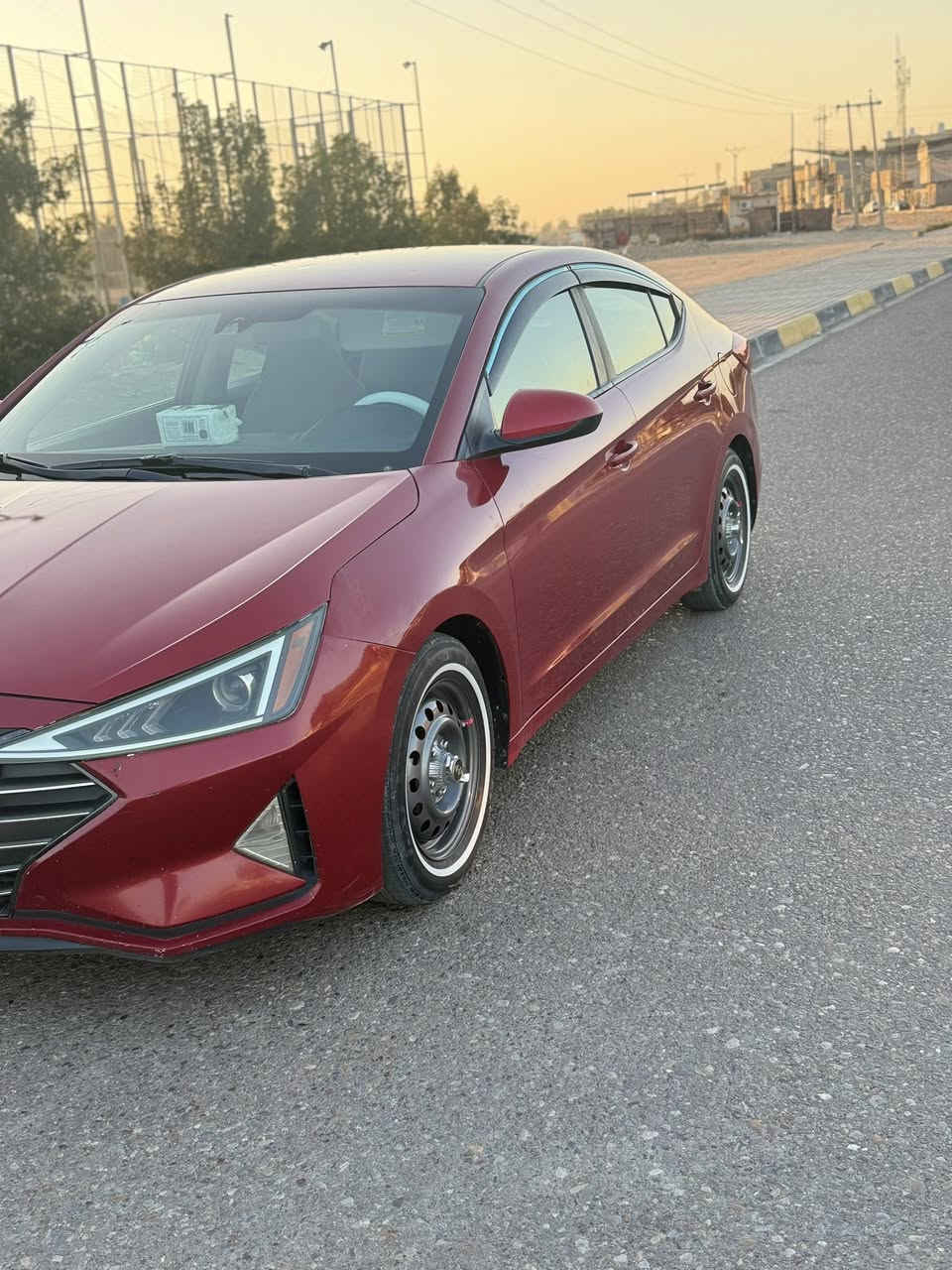 سلام عليكم
الانتره موديل 2019 وارد أمريكي حادثه البنيد صبغ وقبق جنطه كلير من امريكا فقط نص فول لايت زنون سياره حلوه وجاهزه ربع مذب عليه كير يتي المرغوب مكينه 2000 دوش سعر 124 وبيه مجال مكان سياره كربلاء  ***********
