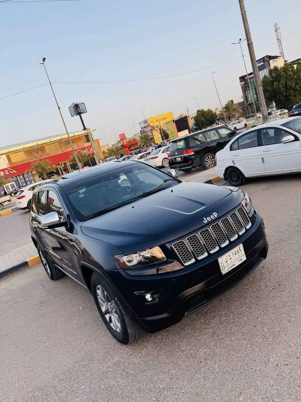 للبيع جيب لاريدو
موديل 2014 
اامريكي حادثة بنيد وجاملغ
 وبية باب بلعراق. مبدلة بلادي 
بدون صبغ  والباقي مكفول 
بية شكم رصعة  بسيطة 
الون نيلي  موصفات فول 1 ع 1
محرك 6 سلندر 3600 
سلايد روف بصمة ابواب وجنطة 
لد امامي خلفي دمام خلفي جنطة كهرباء
تحكمات فول شفتات ستيرن فور ويل 
حساس خلفي شاشة كامرة  كشنات جلد 
كشنات كهرباء دبل  موس وضع قيادة
ستيرن حراري تبريد مقاعد تدفى ويل كروم 
وباقي موصفات المعروفة 
سيارة جاهزة كير مكينة ممفتوح برغي بيهن
ماشي 107 حقيقي  تخم تاير جديد 
تبريد تدفى كلشي شغال. شرط وين يعجبك
رقم بغداد الماني سنوية جديد. تحويل مباشر  
السعر 165 بية مجال 
رقمي ***********
مكاني النجف الاشرف
