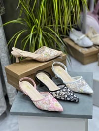 جزم • قياس ٣٧-٤١ • ٤ ألوان