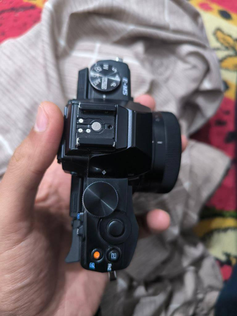 كاميرا اولمبس om-d e-m5  
الشتر 1800 
الكاميرا نظيفة جدا 

العدسة Panasonic lumix 12-32 

السعر 550 الف النجف, العراق


**إذا كنت صاحب هذا الإعلان وتريد حذفه لأي سبب، رجاءا أرسل رسالة إلى الدعم الفني**