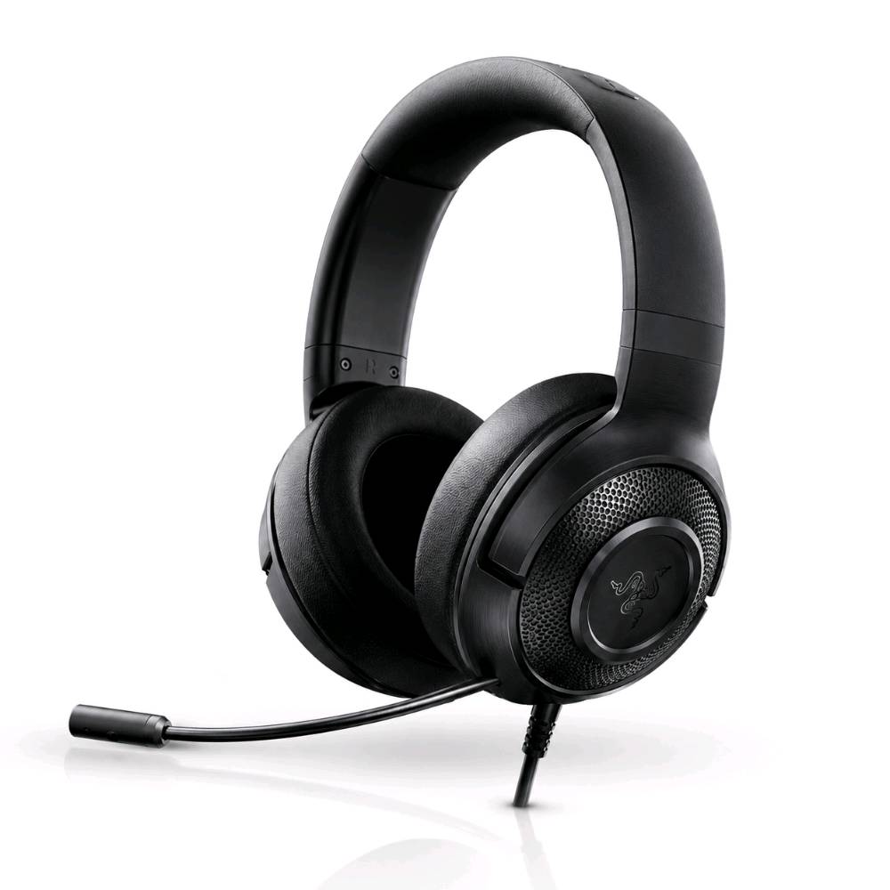 🎧🔥 Razer Kraken X – خفة ما تحس فيها وصوت يخليك وسط اللعبة!

صوت محيطي 7.1 🎯، ميكروفون واضح 💬، ووسائد أذن مريحة 👓

متوافقة مع كل أجهزتك 📱💻🎮

استعد للغوص في تجربة لعب لا تُنسى!
سماعة رأس فائقة الخفة مصممة لجلسات الألعاب الطويلة والمريحة.

تتميز بتصميم خفيف الوزن للغاية بوزن 230 جرامًا فقط مع وسائد أذن من إسفنج الذاكرة لتمنح راحة مثالية أثناء اللعب لساعات دون إحساس بالثقل.

توفر تقنية الصوت المحيطي 7.1 تجربة صوتية غامرة مع تحديد موضعي دقيق للأصوات، للتعرف على اتجاهات الخصوم بدقة أثناء اللعب.

مزودة بمحركات صوتية مقاس 40 مم مضبوطة حسب الطلب لتقديم صوت قوي وواضح مع جهير عميق وغامر يمنح تجربة صوت واقعية ومفعمة بالتفاصيل.

يأتي الميكروفون القلبي الشكل القابل للطي بتصميم مرن قادر على عزل الضوضاء المحيطة من الخلف والجوانب، ليمنح صوتًا واضحًا في التواصل داخل الألعاب أو أثناء المحادثات.

تحتوي على قنوات مخفية مخصصة للنظارات تعمل على تقليل الضغط حول العينين وتوفير راحة إضافية لمستخدمي النظارات.

عصابة رأس قابلة للتعديل مع وسائد أذن بيضاوية الشكل تضمن ملاءمة مثالية ومتانة عالية مع الاستخدام اليومي المستمر.

اتصال تناظري 3.5 مم متوافق مع الكمبيوتر، بلاي ستيشن 4، نينتندو سويتش، إكس بوكس ون™، والهواتف الذكية.

مصممة بعناية لتجمع بين الراحة، الأداء العالي، والجودة الفائقة التي تشتهر بها RAZER.

للاستمتاع بتجربة ألعاب واقعية وغامرة مع Razer Kraken X – الخفة التي لا تُشعر، والصوت الذي لا يُنسى.