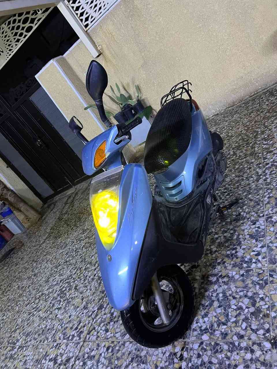 السلام عليكم درجه بريز مكينه مفتوحه خرسه بس بيهه كطعه من الكابريتر تشتغل هندر وسلف مكاني   كهربائيات كلهه شغاله رقم *********** رايدهه ٣٥٠ وبيهه مجال
