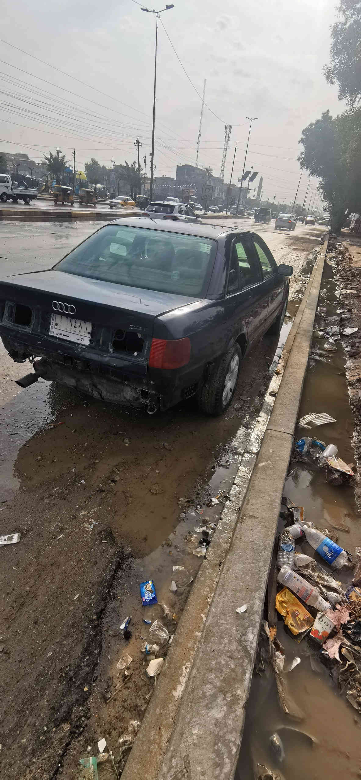 اودي موديل 1992 كير مكينة مكفولات صدر حلوو كير عادي سنوية ٢٠٢٦ كهربائيات كلها شغالة كشرها لاضربة ولاتبديل ولاصبغ بيها بس هاي الورة دعامة موجودة نقص
بس بك لايتات راعيها موجود بغداد تحويل مباشر بيع او مراوس السعر 22
المكان بغداد مدينة الصدر
***********
