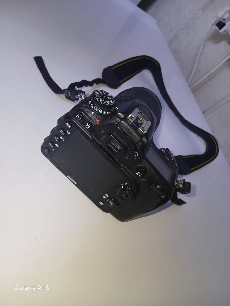 سلام عليكم كامرا نيكون 7200للبيع نضافه 100%100فقط الفلاش عاطل مكاني بغداد توصيل موجود ***********
