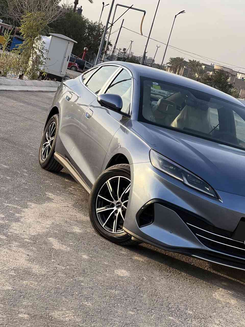 رجع توفر من جديد السيل 06 BYD 🛑
يم (شركة ديار العتابي) 
 
✴️✴️السعر //اتصل على الارقام
يترقم  بغداد صافي بدون دلالية

يم (شركة ديار العتابي) الجديد كليآ الالوان المميزة
 سيل BYD Seal 06 DM-I.          6 
شاشة دوارة 
كرسي كهرباء + جلد + ابيض لون الداخل
بصمة تشغيل عن بعد 
4 كامرات محيطية 360 درجة
اشارات بالمري + حساسات امامية وخلفية

🔹موديل :2025 
📞*********** 
📞***********

🔹المسافه المقطوعه:-  Zero 

🔹 محرك هجين بسعة 1500cc يولد طاقة بتقنية الـ DM-i

🔹تقطع في شحنة الواحده او المدى الكهربائي :-80km 🔋 
بالبانزين 2100 ⛽️ 

🔹 
🔹 ميزات السلامة: تشمل نظام تعليق ماكفرسون في الأمام، وتعليق خلفي E رباعي الوصلات مستقل، و 6 وسائد هوائية، ونظام مراقبة ضغط الإطارات. 

🔹 الميزات التقنية: شاشة وسطية دوارة متكيفة، شاشة عدادات مقاس 8.8 بوصة، ومفتاح سيارة NFC للهاتف المحمول. 
بقية تفاصيل كثيرة 
مكاني بغداد الرصافة معارض القناة النموذجية قرب وزارة النقل 

🟥 🚗 
الإدارة 
***********☎️
***********☎️

#seal06
#العراق
#هايبرد #سيارات_2025 #عروضنامابتخلص
#بغداد
#سيل6 #seal06 #اكسبلور #اكشن
