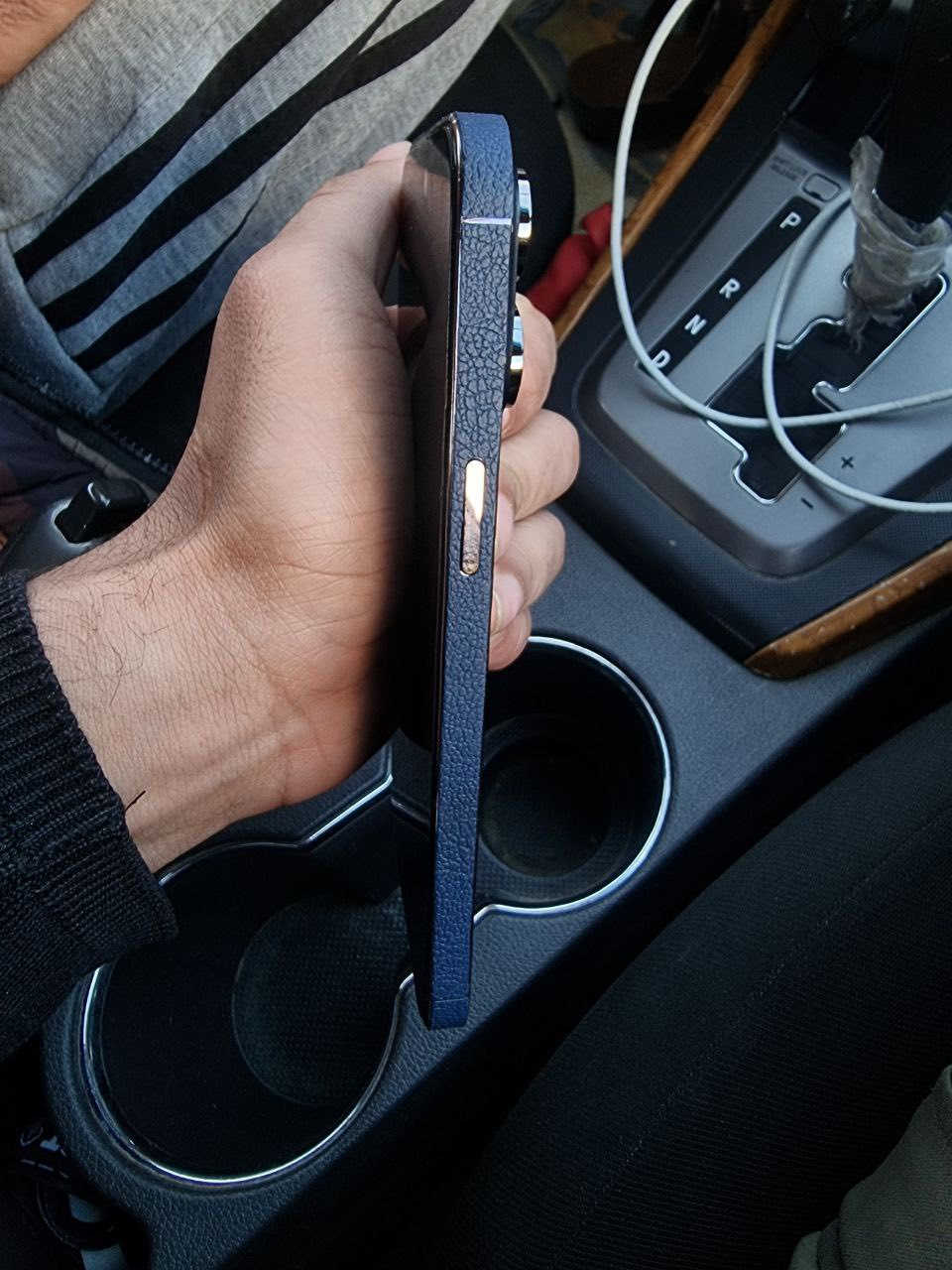 14 برو ماكس نضيف كلش 
البطاريه %91
ذاكره 256
***********
مو شراي لا تدخل
