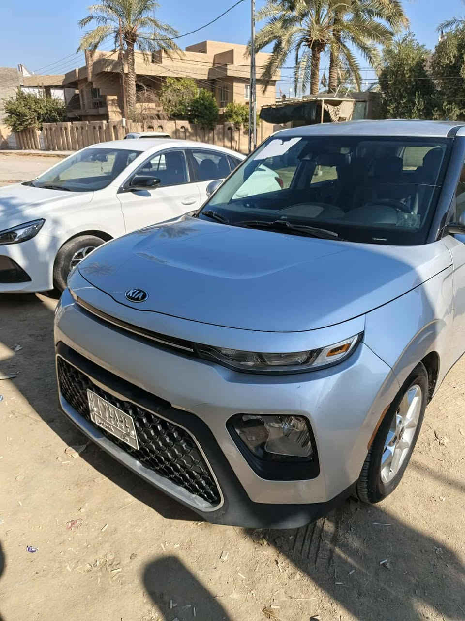 السلام عليكم
صول موديل 21

رقم بابل
 
لون سلفر
 
ماشيه 90m

موصفات عاديه

رادار حساسات

تحكم ذاتي 

توقف ذاتي

محرك دوش 2000 

بيه ضرر جاملغ امامي مبدل 

وتصليح بال باب مال الصدر 

صوره الحادث موجوده بالمنشور
 
سعر 137وبيه مجال 

بابل /حي الجزائر

***********
