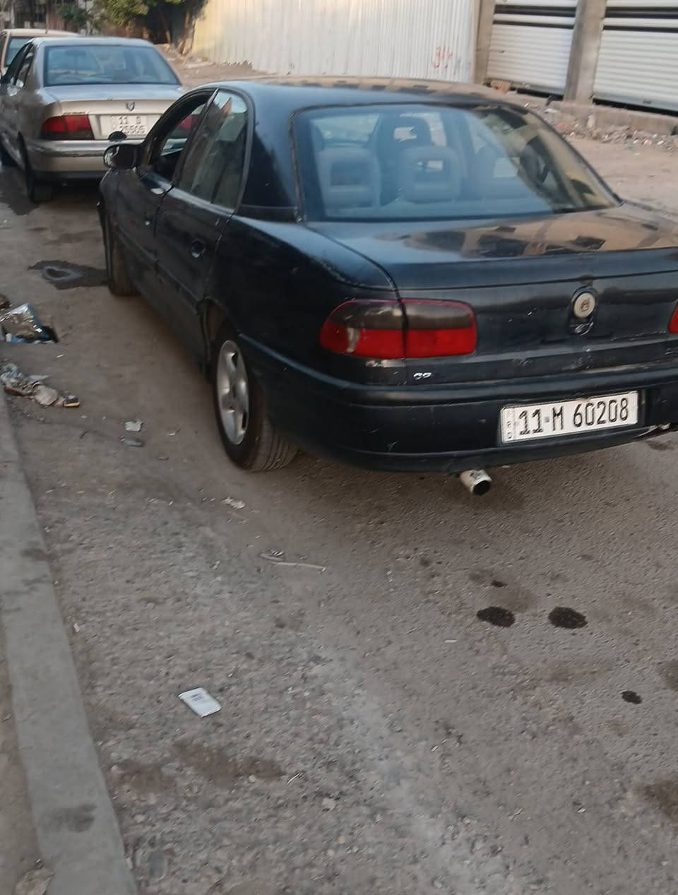 سلام عليكم مديل ٩٦ اوبل بزون
***********  
رقم  وسنويه وهزه جديد  بسمي تحويل بنفس اليوم
سعر   ٤٢    وبيه مجال. اصل تبريد  محرك ٢٠٠٠ قبق اسود قايش عريض جديد  السيارة بلاديه لاظرر ولا خياس 
داخل خارج  بلاديه وجاهزه  صدر امامي خلفي جديد
تخم تاير  جديد   نظيفه  وناعمه ونشطه  مال جني 
عنوان بغداد الحسينيه  بصف المرور *********** بغداد, العراق
