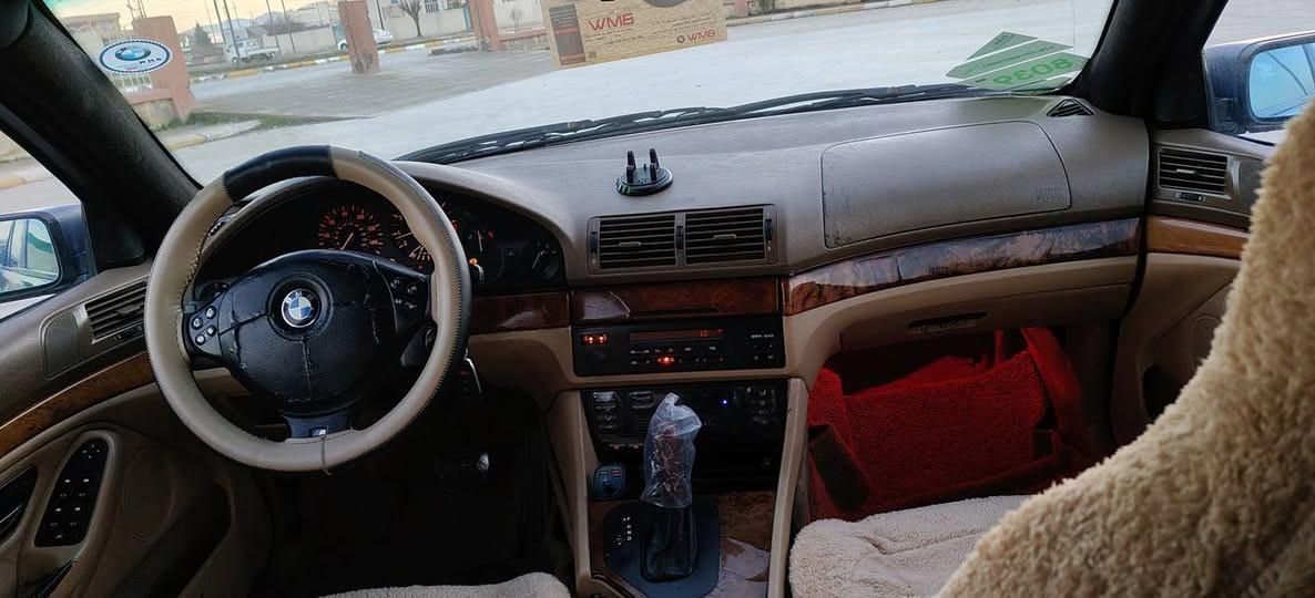 سڵاو
BMW
سەقەربۆ فرۆشتن مۆدێل 2002 مەنەفێست مەکینەی 528 گێڕ توماتیک S عادی  واتە 3 گێڕ ناوزەرد ناو فۆڕمیکا هه ردوو دەعامی mتایەو ویلی m بێدەعمو لێدراو ساڵان سای کۆنتڕۆڵو سپۆڕت موسوبڕاوە دەعموو لێدرو بەشەرت گێڕو مەکینەی بەشەرتی فیتەر تەبریت ساردوو گەرمی مزبوتە تەقەو ڕەقەی نییە بەدوای مەسروفا
 مەگەری  سەرفو دوکەڵو بوغاری بەشەرت  سعر 48  تۆزێمەجال گەڵا شوێن هه ڵەبجەی تازە ژمارەی موبایل *********** 
قیستو  قەرزم نییە دار بنديهكان, السليمانية
