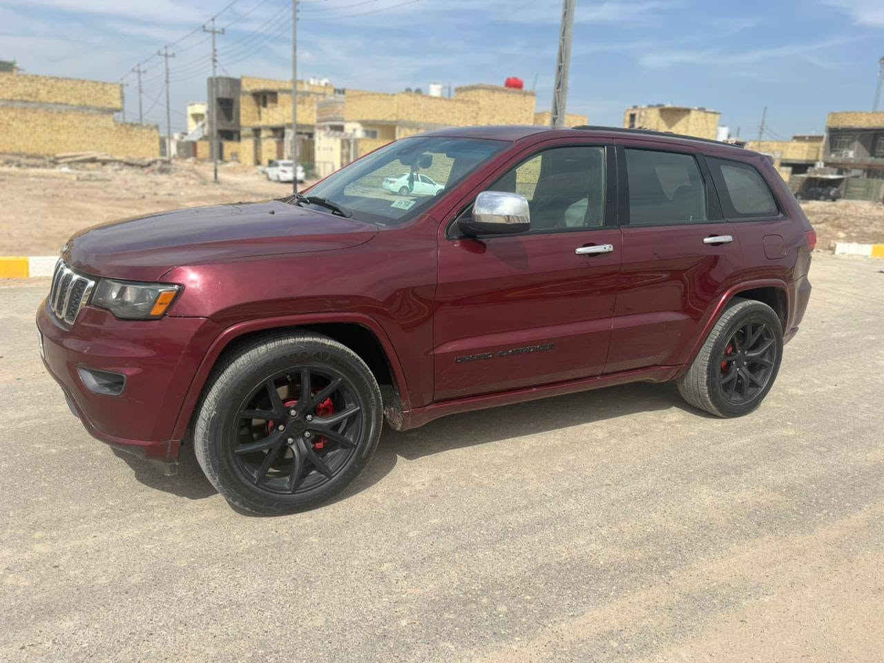 جيب لاريدو موديل 17 فول مواصفات عده الفتحه للبيع او مراوس بشارجر سعر 180  مكاني ناصريه مركز *********** بسمي السياره تحويل مباشر
