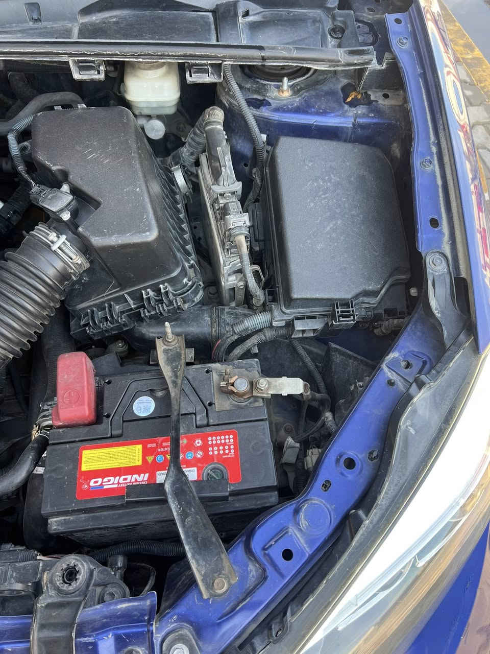 سلام عليكم كورلة للبيع ضرر جامرلغ وبنيد فئة se شفتات كشنات جلد تدفئة تبريد ماشيه 160 ميل السعر 137 وبيه مجال   ***********  مديل 2017
