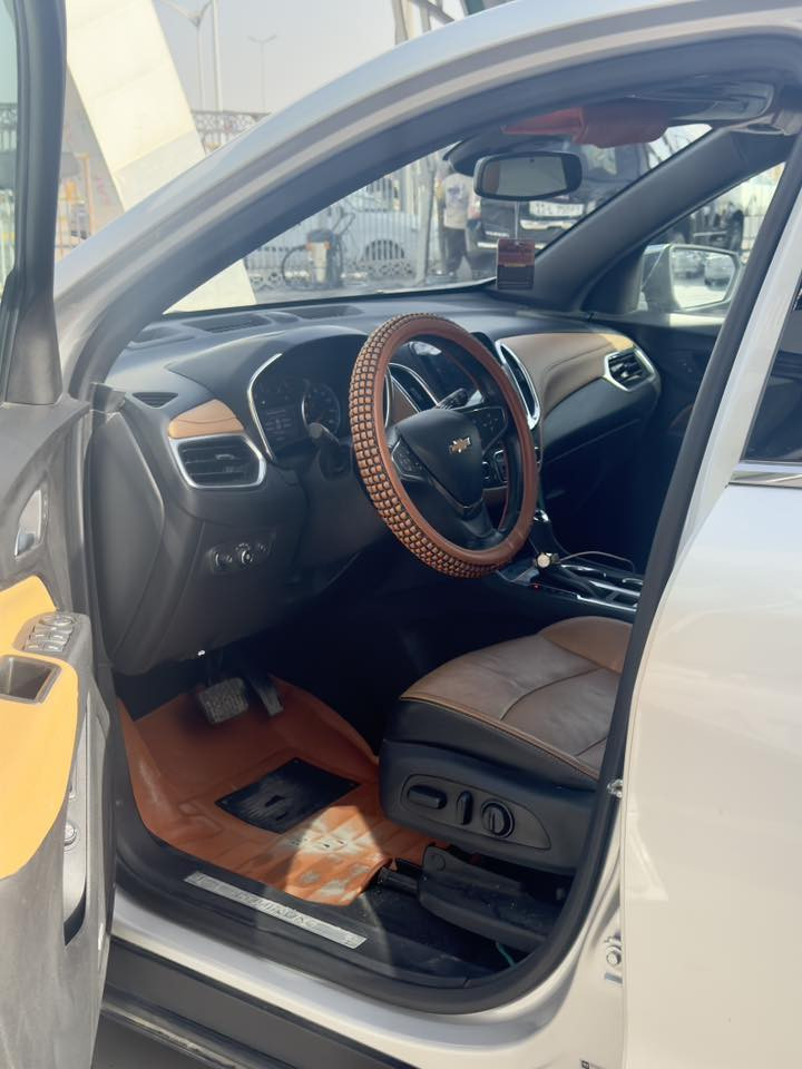 شوفرليت ايكونكس برايمر 2021 (بصرة)
**بيع فقط بيع فقط بيع فقط**
اعلى مواصفات فول 1/1
 مكينة 1500 تيربو/بنوراما /فول كروم
كشنات جلد لون مميز/رادار امامي وخلفي بصمه 2باب/4 كامرة امامية خلفية بالمري
شاشه كبيرة /لايت عدسات زينون 
باب الجنطه كهرباء وبصمة ومستشعر بالقدم /شاحن لاسلكي/تدفئة مقود
كشنات امامية كهرباء تدفئة تبريد
سايد بريك بصمه ميموري ذاكرة
 تبريد مناخين/تحديد مسار..
نظام اوتوستوب اطفاء ذاتي..
علامات تحذيرية بالمري وبعد مواصفات...ماشية 65 الف
تقرير غرق للدوسة كما موضح بالصورة
مع چويات في قواعد رأس الشاصي نتيجة طخة امامية ايرباكات سليمة الباقي كفاله ترايهة لاربيل/ السيارة نظيفة استخدام شخصي تريد فقط بانزين ودهن
3GNAXNEV5MS171303
يرحم والديك اقرة المنشور عدل لاتجي تكلي شبيهة السيارة مابيهة اتصال
***********
السعر 170 ورقة..
