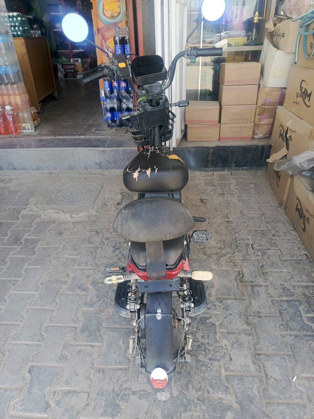 باسكل شحن حجم 24 بطاريات 5 كبار كل الكهربائيات شغالة ويا 2 سويج 2 بصمة و شاشة بيهة بلاتوث و استاند موبايل و تكدر تشحن بي تلفون و شاحنة باسكل 
سعر 300 وبية مجال بسيط مكاني كربلاء المقدسة
رقم ***********