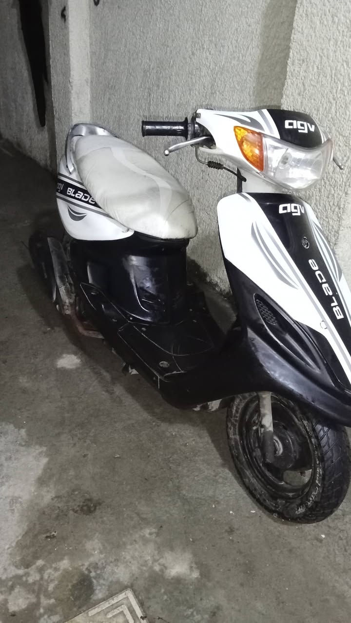 دراجه  سعر 400 وبيه مجال مكاني بغداد سلف وهندر مكينه مفتوحه يم محل توب ***********
