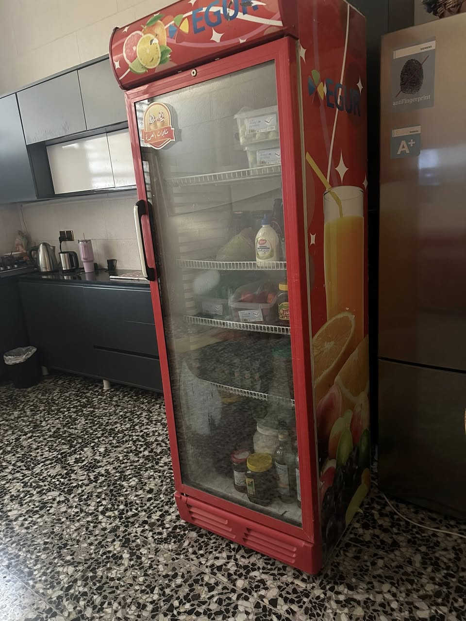 عارض ومجمده لبيع بكان بغداد بلديات ***********
