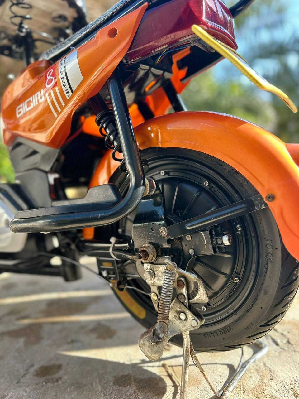 سلام عليكم دراجه للبيع شحن حجم 14 اموديل 2025سعر  350 وبيها مجال 4بطاريات  العنوان ديوانيه قضاء الدغاره الشراي الاتصال على رقم  ***********
