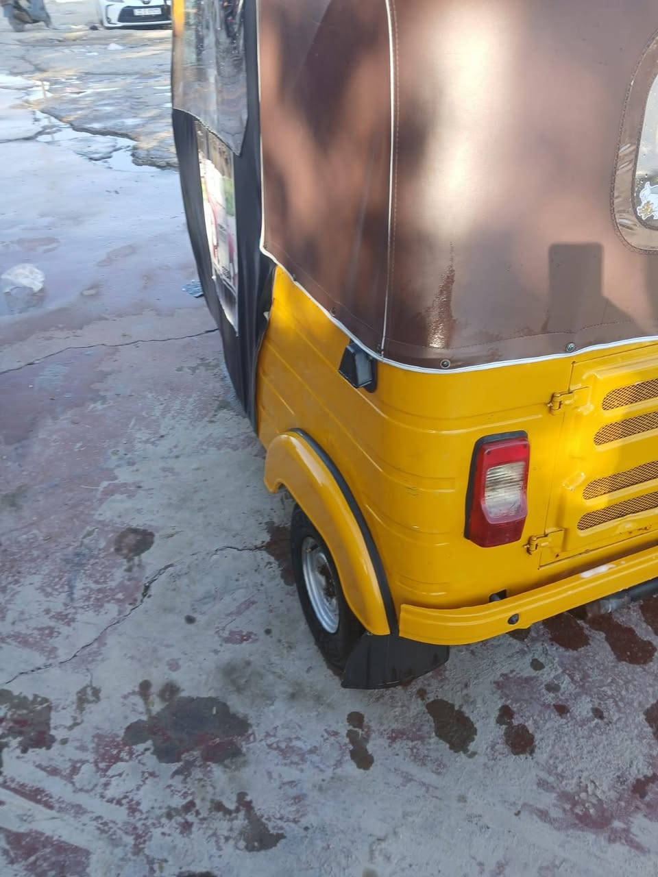 توك توك ٢٠ شهر ١٢ للبيع ب٦٥٠٠ بسته ونص مكان  بغداد الحبيبيه  قريب وليد ابو الكص  باقي تفاصيلها يم  صاحبها
مكلف بالنشر مو اني صاحب التوك توك خاص ماردد رقم صاحبها 
***********
