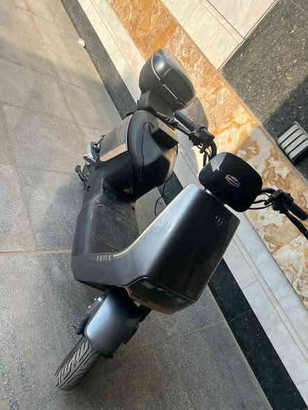 سلام عليكم دراجة شحن نظيفة جدا 4بطريات ثلاث سرع  السعر عند الاتصال ***********
