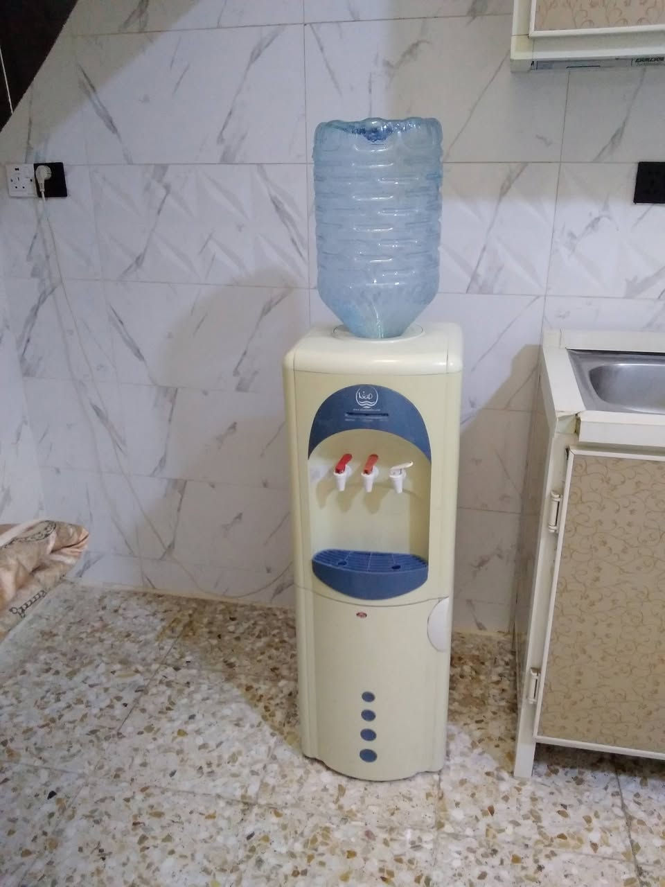 السلام عليكم غراض البيع ***********
