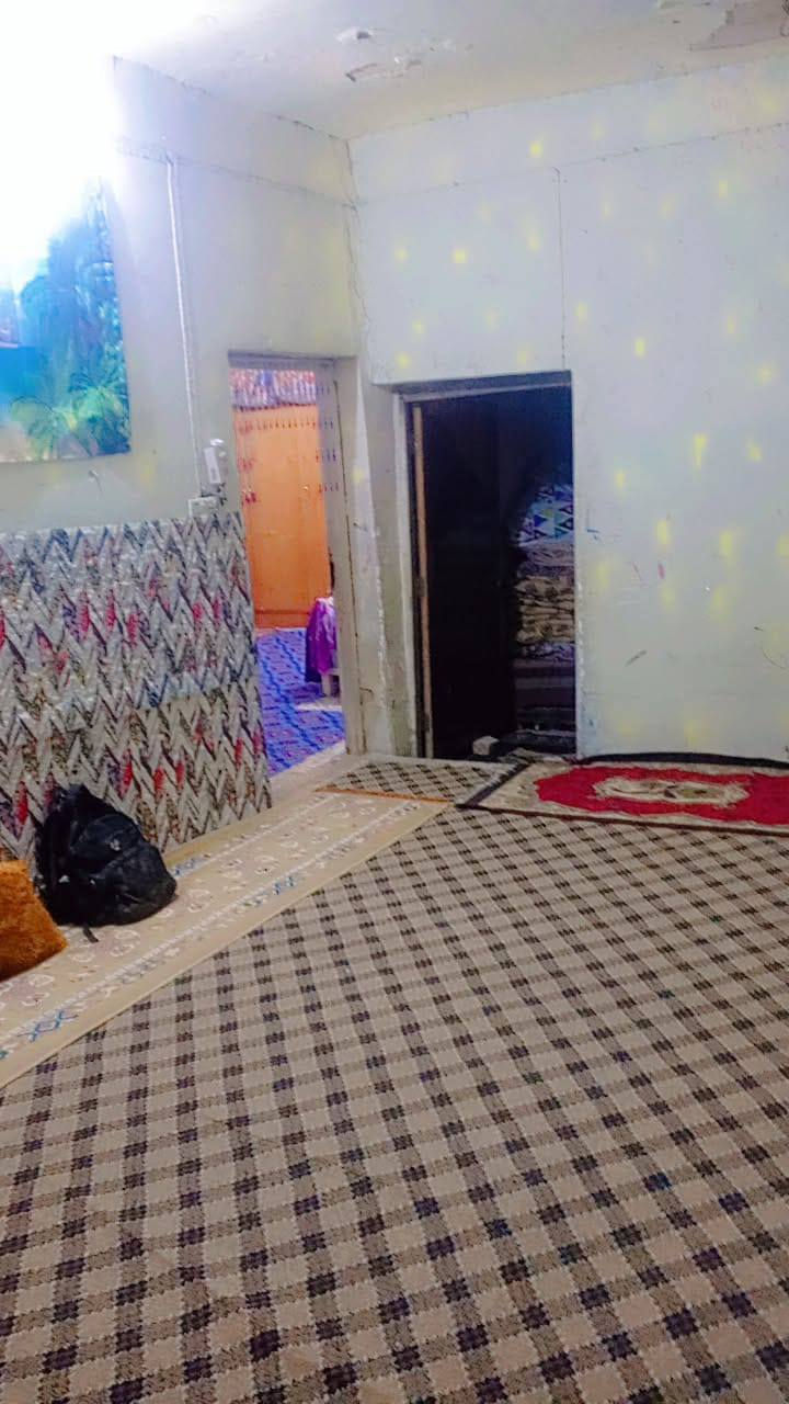 بيت للبيع المساحه 200 م طابو صرف البيت بناء قديم يعني البيع حيكون قطعه العنوان كربلاء طويريج ام الهوى القديمه منطقة الساده القزاونه السعر 95 مع المجال البسيط علمأ البيت موقع جيد جداً الأتصال ‏‪
‏‪***********‬‏
