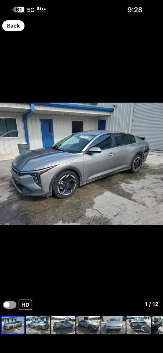 السلام عليكم  كيه كي فور مديل 2025
دخول جديد على وضع الحادث بدون تصليح 
سياره باسمي منفيس مدفوع كمركها كامله 
بدون اير باك للستفسار  ***********
سعر السياره 155
