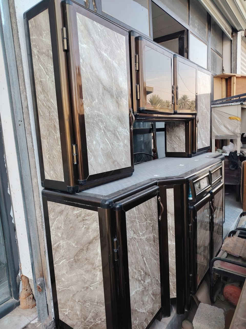 بسم الله😍😍
كاونتر سعودي القياس ٢م قطعتين

على وضعه  السعر ١٦٥  عرض

الموقع الجديد حديثة السبحاني مجاور متوسطة الزهراء *********** أبو وسيم
