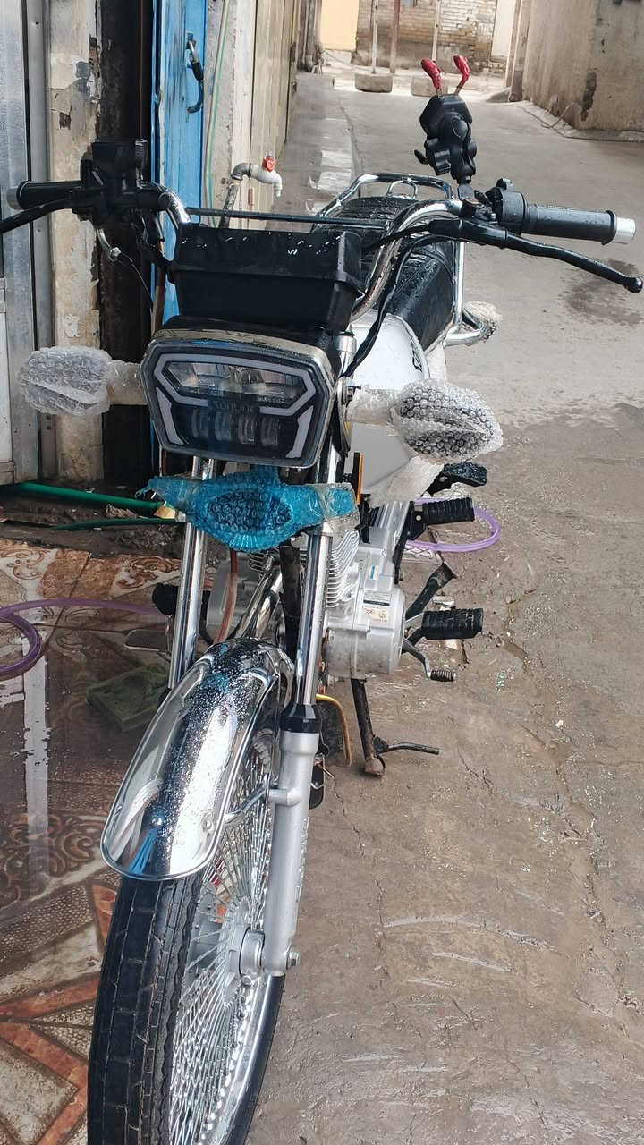 سونك تايكر 5 كير دراجه حلوه ونضيفه 
مكان بعقوبه عل خريسان سعر 700 بيها مجال


**إذا كنت صاحب هذا الإعلان وتريد حذفه لأي سبب، رجاءا أرسل رسالة إلى الدعم الفني**