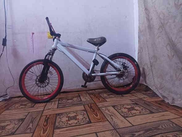 بايسكل للبيع السعر25الف المكان النجف يم مول جدو او جوهرت العرب الرقم ***********
