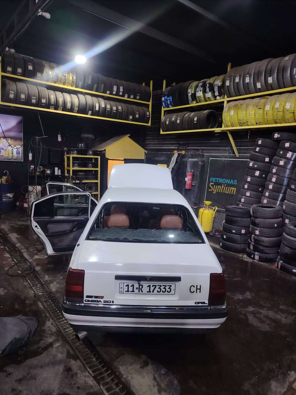 اوبل اوميكا ١٩٩٢ مكينه٢٠٠٠
منضومه تبريد جديده ثلج

رقم بغداد مميز 

سعر 45 بيه مجال ***********
