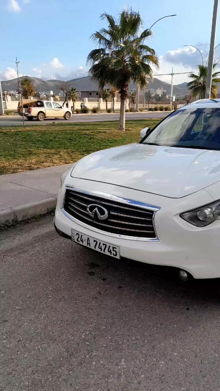 انفنتي موديل 2009 كلين
ماشي 95 

السياره من الدعامية ال دعامية شرط 

فول مواصفات

بصمه 

سلايت 

كشن هيتر 

داخل جلد 

فول وفول 

طخم تاير بل جيس 

رقم مميز سنويه ال 2029 

تحويل مباشر 

السياره احلى من الصور 

السعر 113  ومجال بسيط 

مكان السياره زاخو 

رقم *********** واتساب 

رقم ***********
