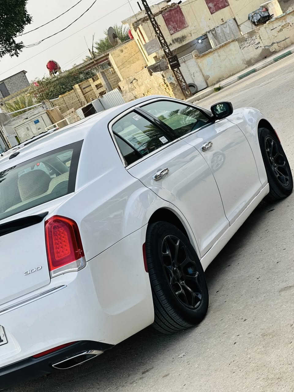 اوباما كرايسلر 300  موديل  2016 خليجي   السياره بسمه مداور ثاني يوم    السعر 255 $ ماشيه 200 
مكتب اوروك لسيارت سماوه فلكه خناق ***********
