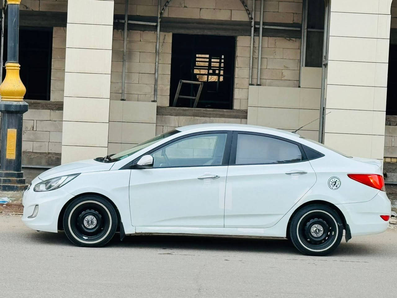 السلام عليكم
اكسنت مديل 2014 خليجي
مكينه 1600
كير حداديه 
 تخم تاير 
تبريد تدفئة 
سياره جديده مانقصه شي
رقم مثنى مشروع وطني 
سنويه جديده 2027
السعر 83 وبيه مجال
مكان لسياره لسماوه لمركز
لاستفسار ***********
