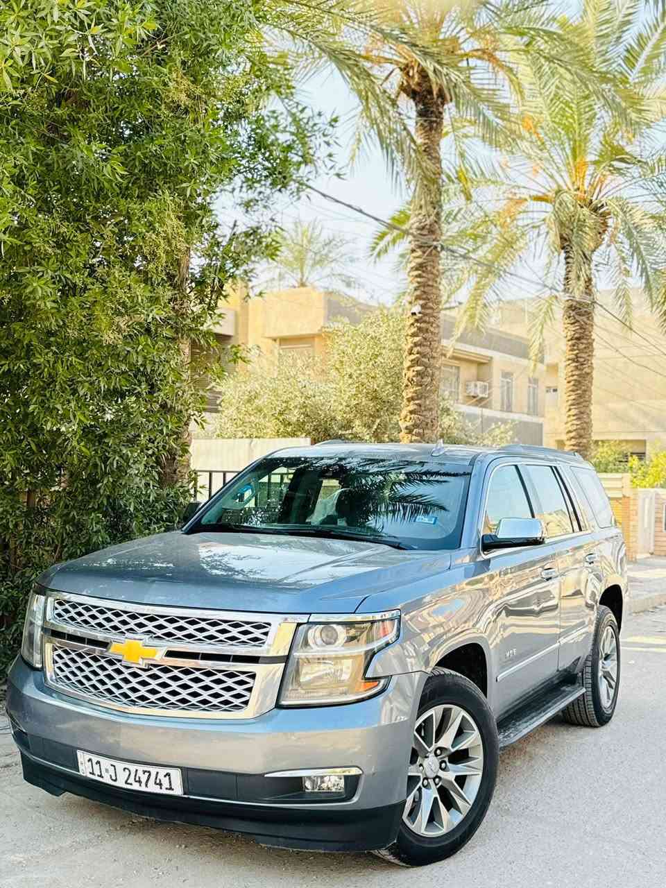 تاهو LT  العلامة الضوئية مديل 2019 اصل بسمي شخصين
السعر : 295 وبيها مجال 
رقم الهاتف ***********
حادثها جاملغ الخلفي وباب بدون ايرباك

رقم بغداد بسمي هزه وفحص جديده 

مواصفات ال LT معروفه 
بجم نيكل ودعامية دبل لحيه 
رادارات 
سقف كنتاره 
تخم تاير 
ويل مديل 23
تحديد مسار 
كشنات كهربائية
شاشة كبيرة 
عداد ديجيتال 
انظمة قيادة 
باب خلفي  كهرباء 
حساس امامي خلفي 
اوتو هود 
تحديد المسار
ثلاجة
وغيرها من المواصفات 
كجات برايمر 
مانع تصادم 
تشغيل عن بعد 
أبواب بصمه 
سايد بريك بصمه 
شاشه كاربلي
