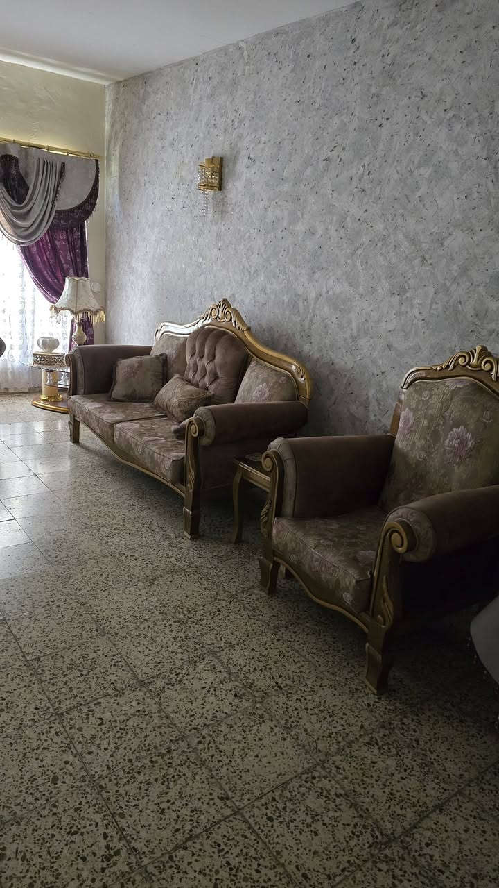 تخم قنفات مع معرض السعر ٦٠٠


**إذا كنت صاحب هذا الإعلان وتريد حذفه لأي سبب، رجاءا أرسل رسالة إلى الدعم الفني**