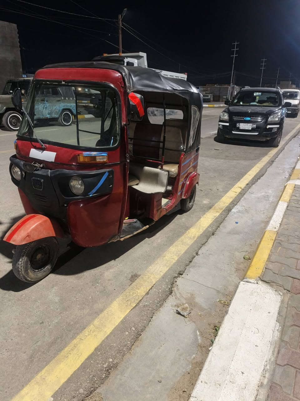 سلام وعليكم ابيع كوم حديد تكتك 18 اوراق ضايعه  اتعهد قانون وعشائر
السعر2مليون وبيها مجال حك الجيه  
***********
