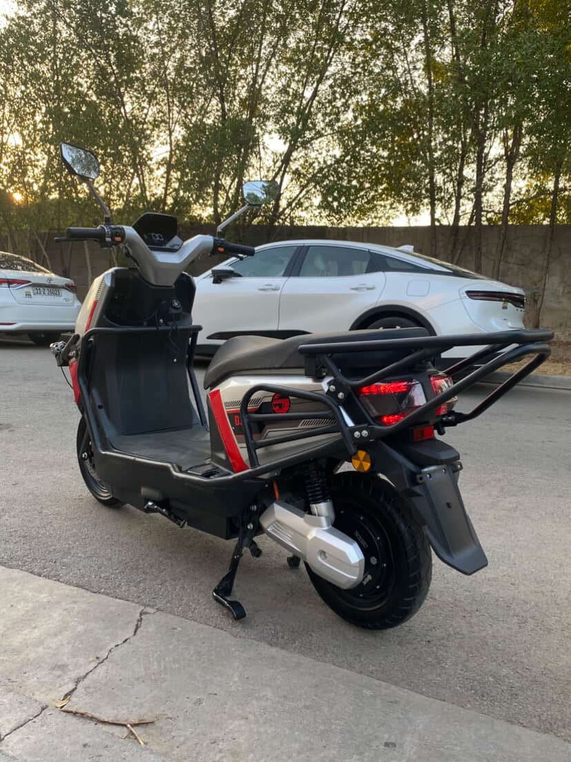 دراجه شحن نوع أباچي سمول  سمول 6 بطاريات مسطره ملف 2500 وبعد 32 امبير  المشيه الوحده توصلك 70 كيلو وبيهة 3 سرع بريك امامي خلفي دسك ونظامABS لا يت عالي ناصي عدسه مثبت سرعه ملف نحاس اصلي السعر 800 الف وبيهة مجال بسيط المكان شارع فلسطين  الرقم *********** واتساب
