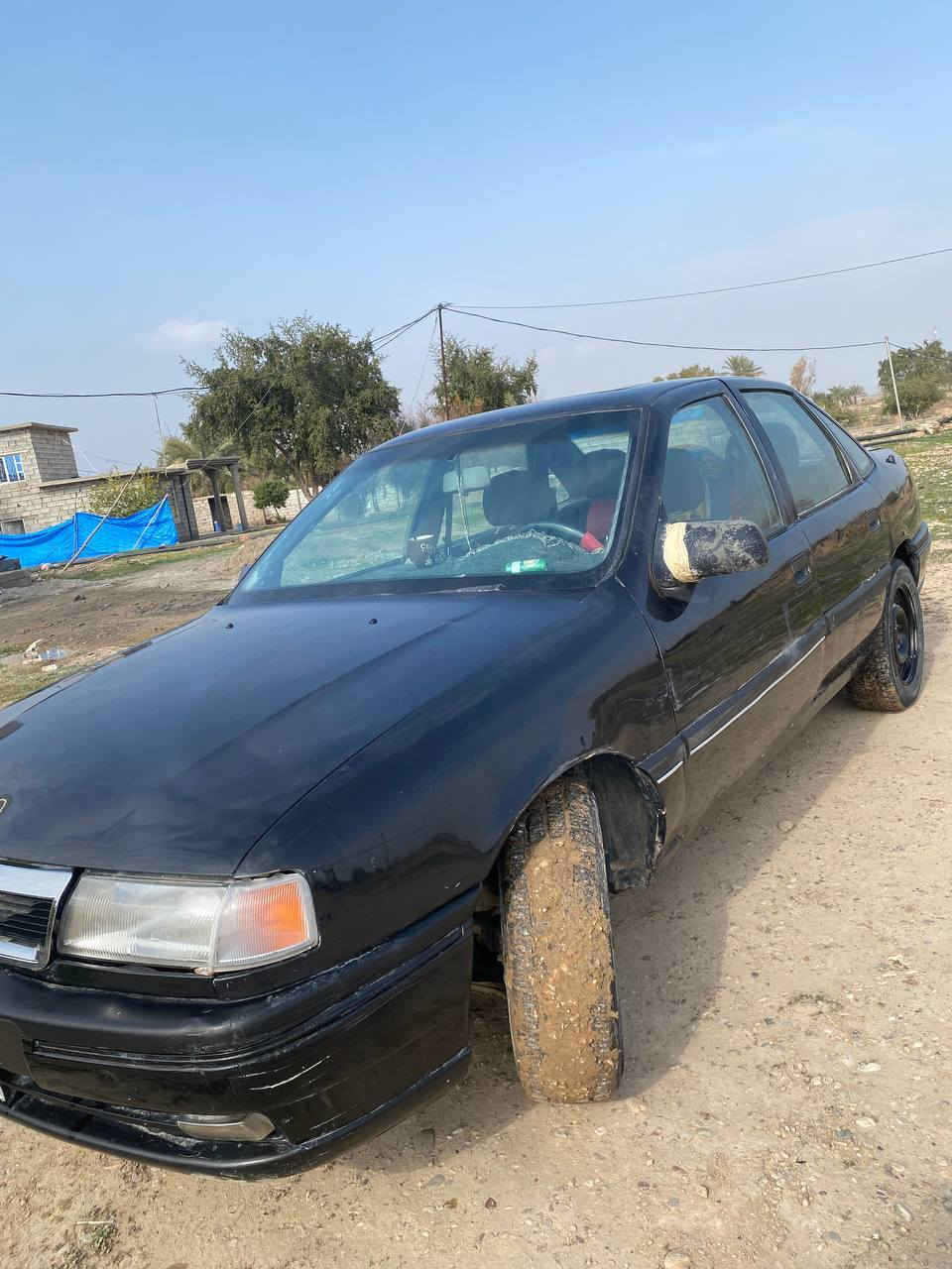 السلام عليكم ورحمة الله وبركاتة اخوان سيارة فكتره للبيع مديل 94 شرط كير ومحرك كير اتو ماتيك محرك 2000  لاتنقيص ولاتبخير والسياره شوفته حلوه السعر 35 وبيه مجال  اخوان اني مكلف بالنشر رقم صاحب السيارة ***********
