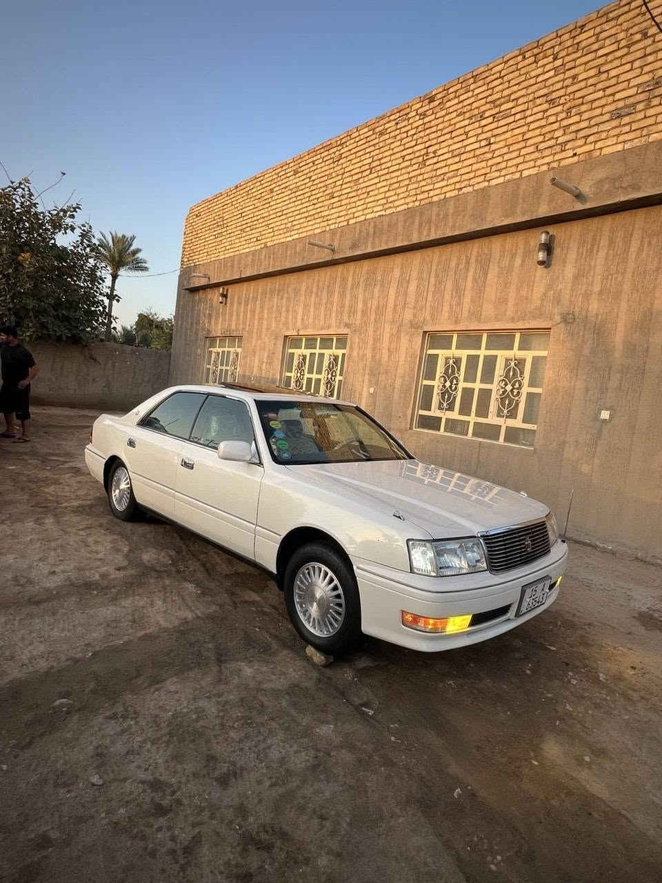 سلام عليكم   افلات   رقم انكليزي انبار    قماره فقط وطخع بسيطه بلجاملغ الخلفي ولامامي بي تصليح  قليل بلخشم فول فتحه شباج ابو عيون. ويل ليزري كبات ليزري.  دليل امامي     السيارة حلوه كلش مكينه جديده قبل شهرين شاده كارتون   تبريد شغال  غرف  جديده تور شاشه عارضه   بيه لا. زنون. اصلي ياباني  بورقه شاده وبعد بيه اهواي ماذاكرهن  السنويه صارله شهرين ساقط راعيه بلمشخاب يريد مداور تجي اتكلب وتشوف بعينك 
مكاني نجف مشخاب.   ***********  95 بيه مجال قليل كلش   مايعجبك السعر لاتعلق

