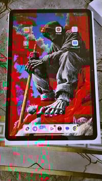 ا ايباد ريدمي باد برو ذاكرة 256 كامل هوة وغراضة ما مبدل بي شي بعدة وكا...