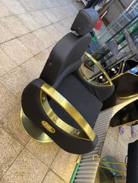 كرسي • للبيع • سعر مناسب