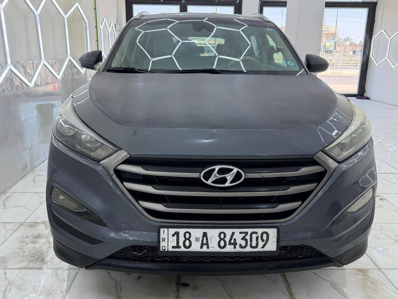 توسان 2016 بدون دواخل. مكينه دوش  بدون ارباك تخم تاير حداديه كل   نقص مابيهه ماشيه 130 مكاني كربلاء *********** السعر 135
